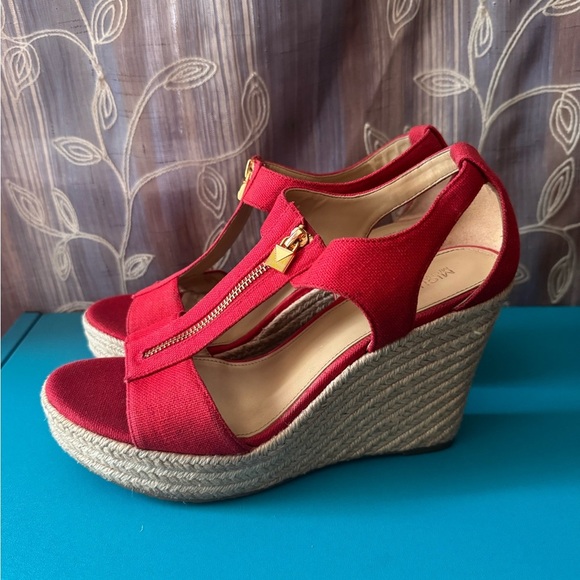 NEW Womens Michael Kors Janet Wedges Red - Picture 7 of 10
